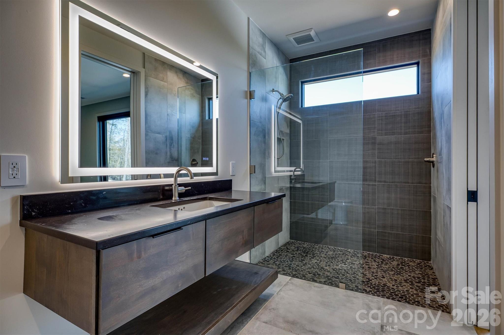 463 Summit Trail