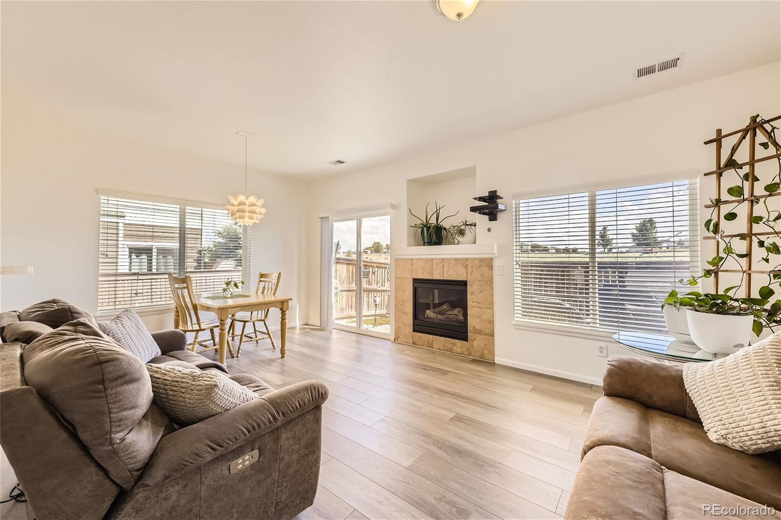 14700 E 104th Avenue 3106