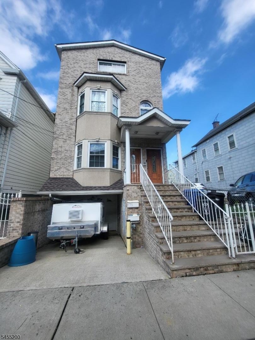235 Marshall St