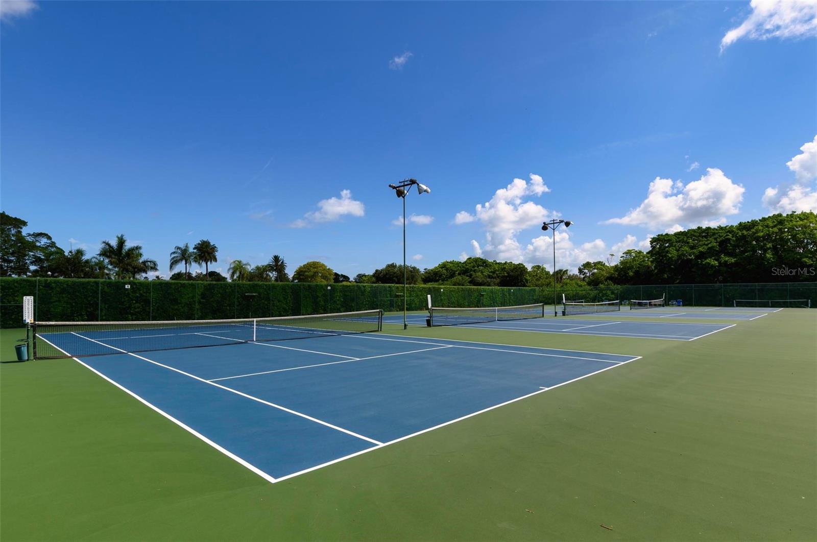 1103 Edgewater Circle 1103