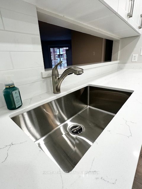 189 W Lake Driveway Dr 216