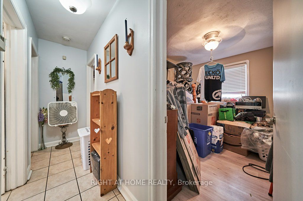 202 S Cadillac Ave