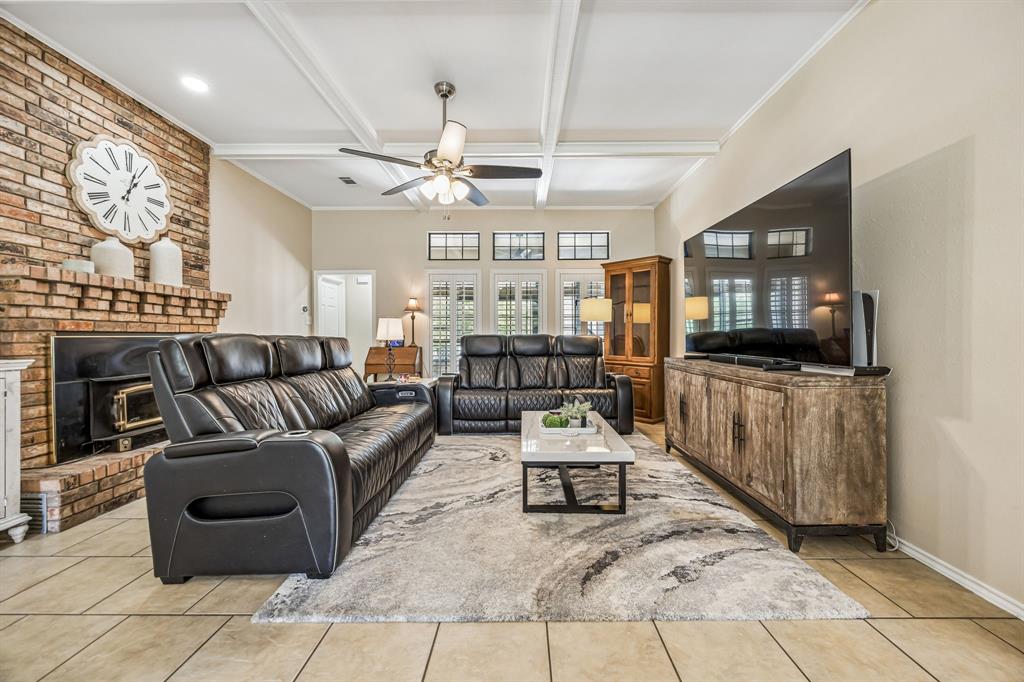 807 E State Highway 11