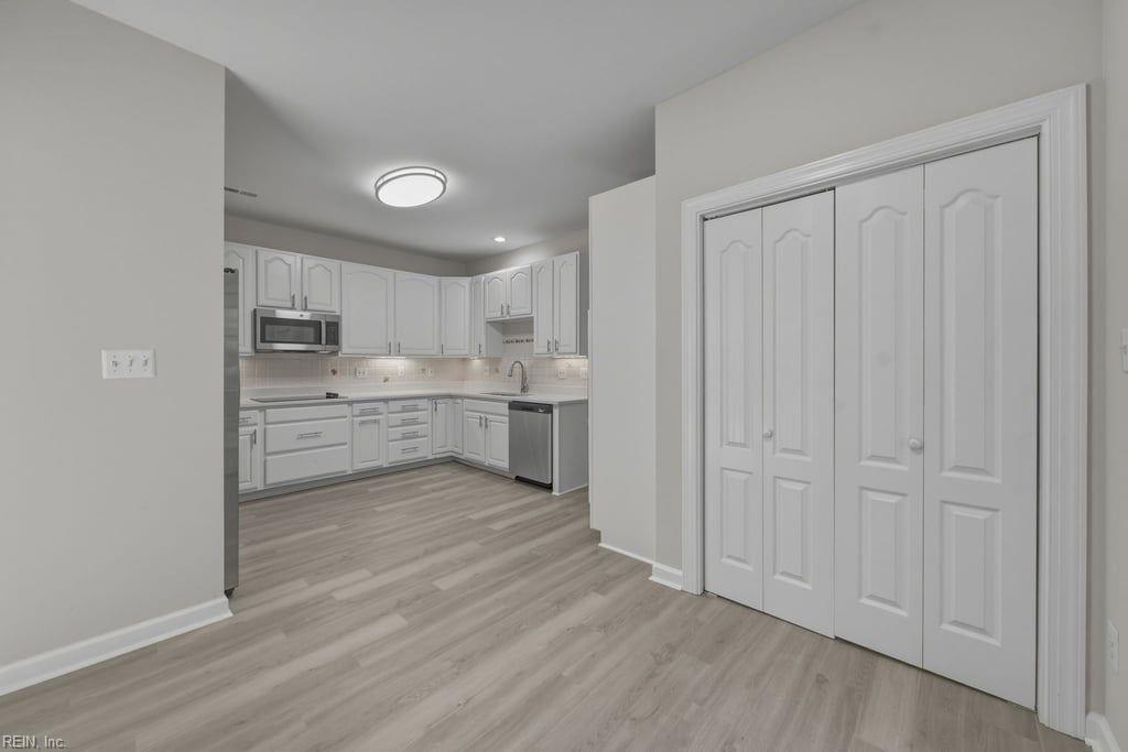 2820 Castling Crossing