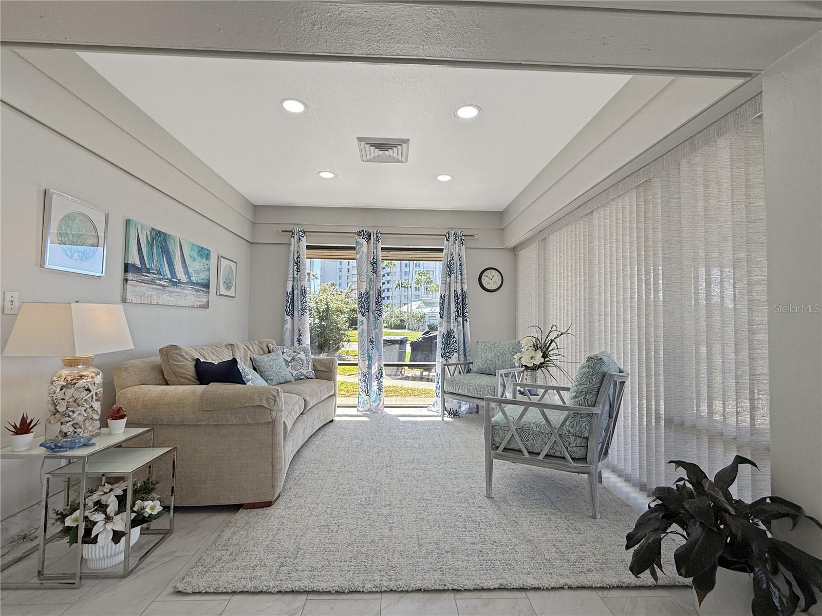 100 Oakmont Lane 101