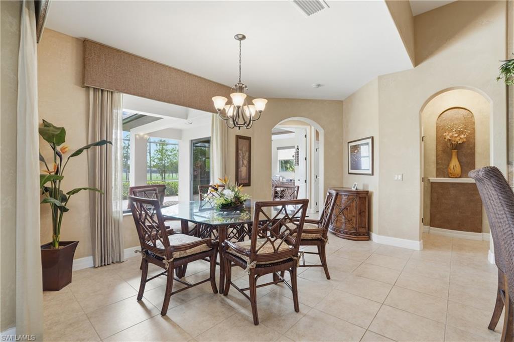 12392 Eagle Ct
