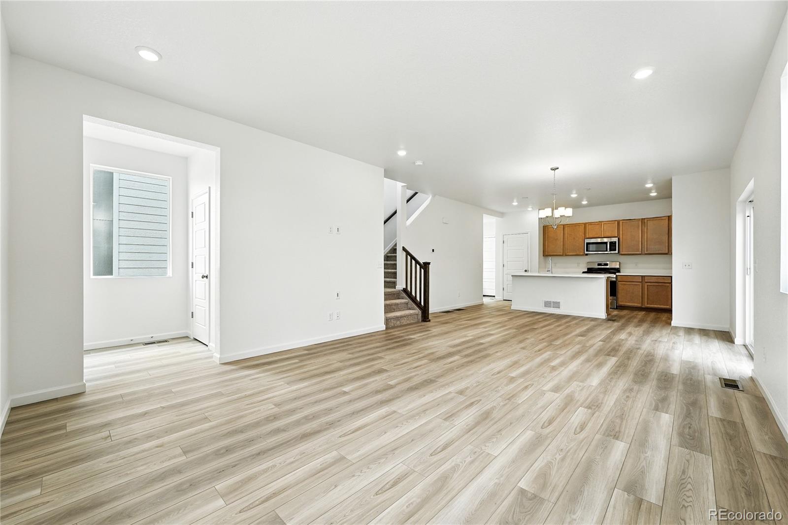 2086 Wagon Wheel Aly