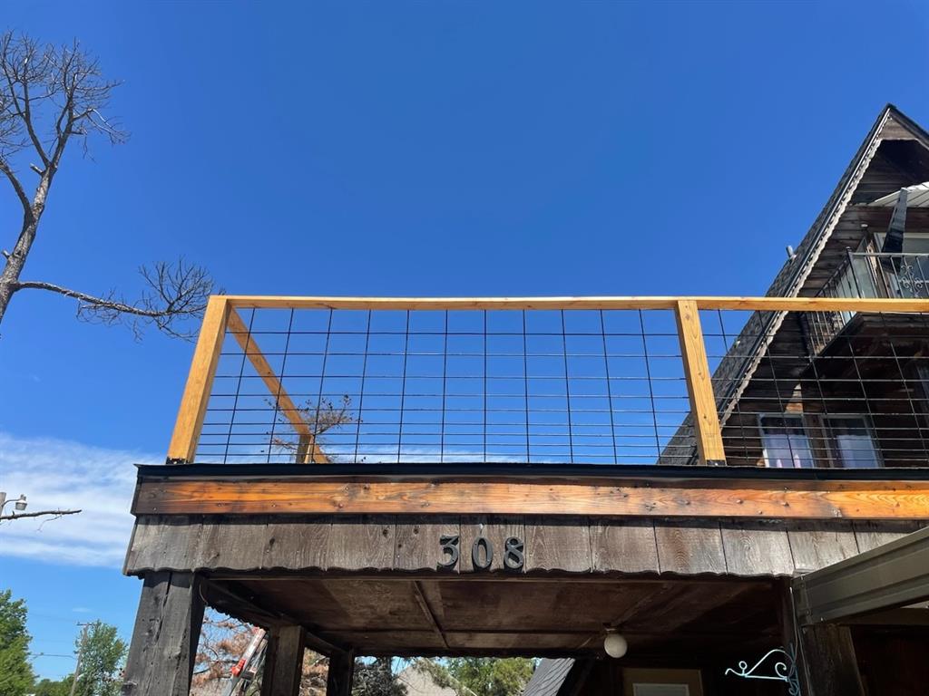 308 W Harper