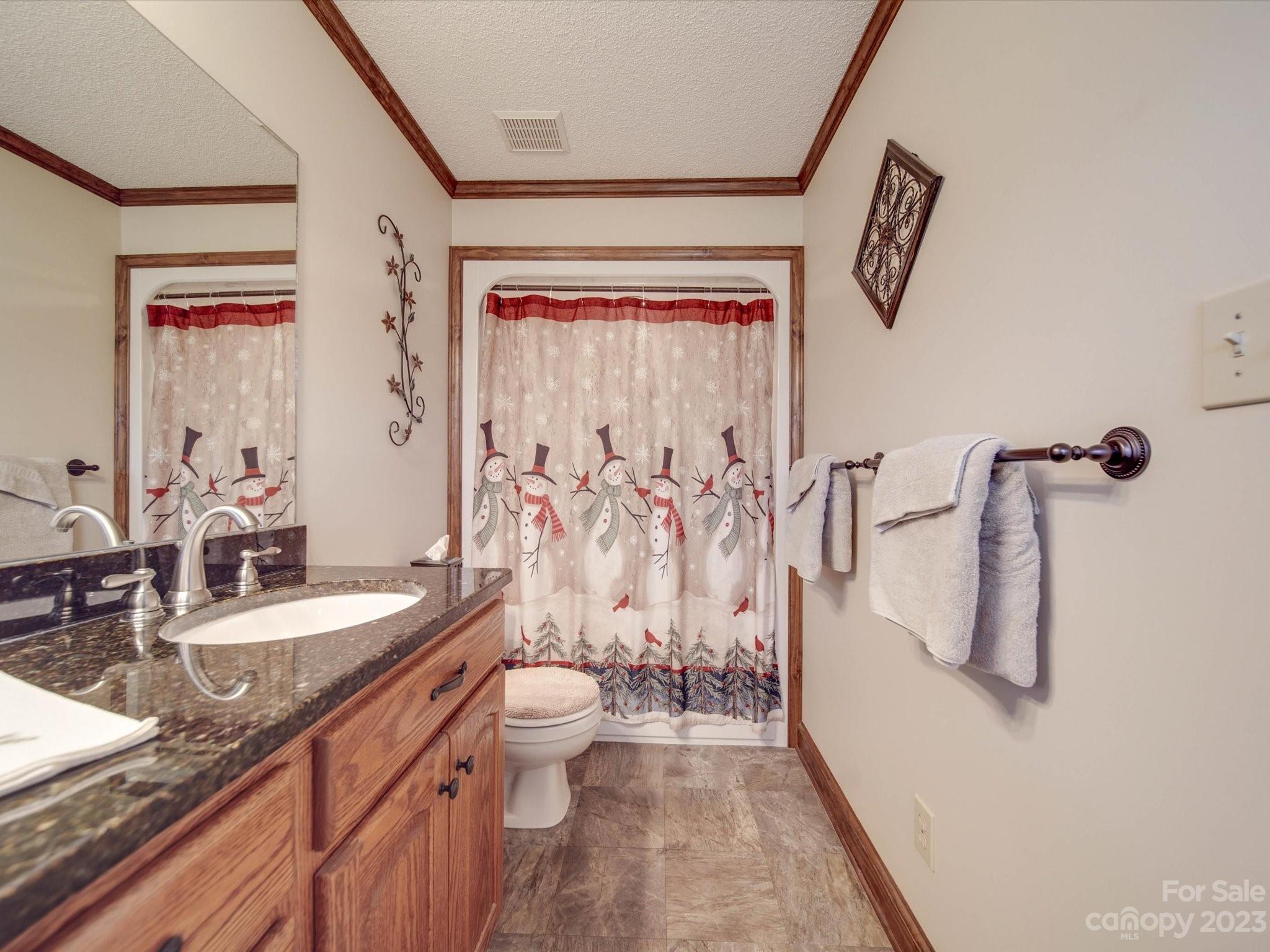 113 Hunters Creek Drive