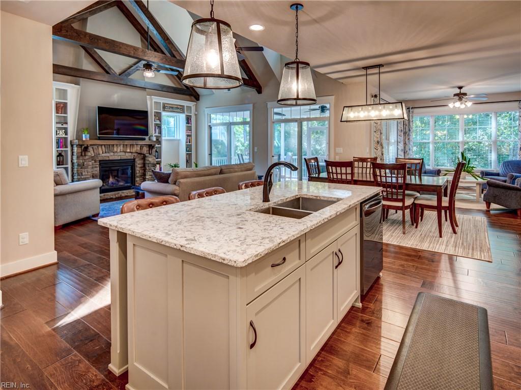 113 Commanders Cove