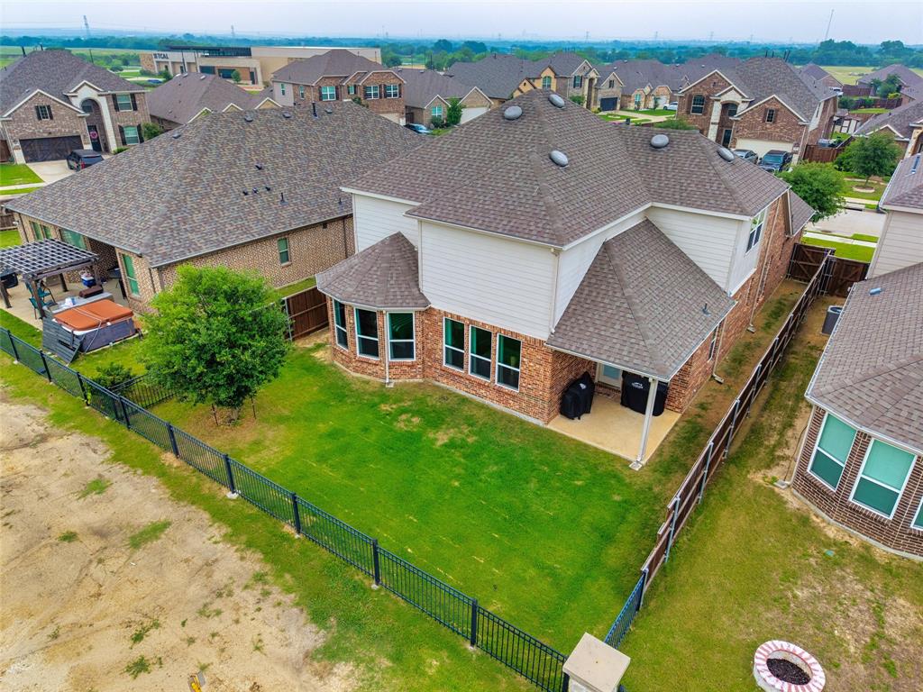 2812 Lamont Court
