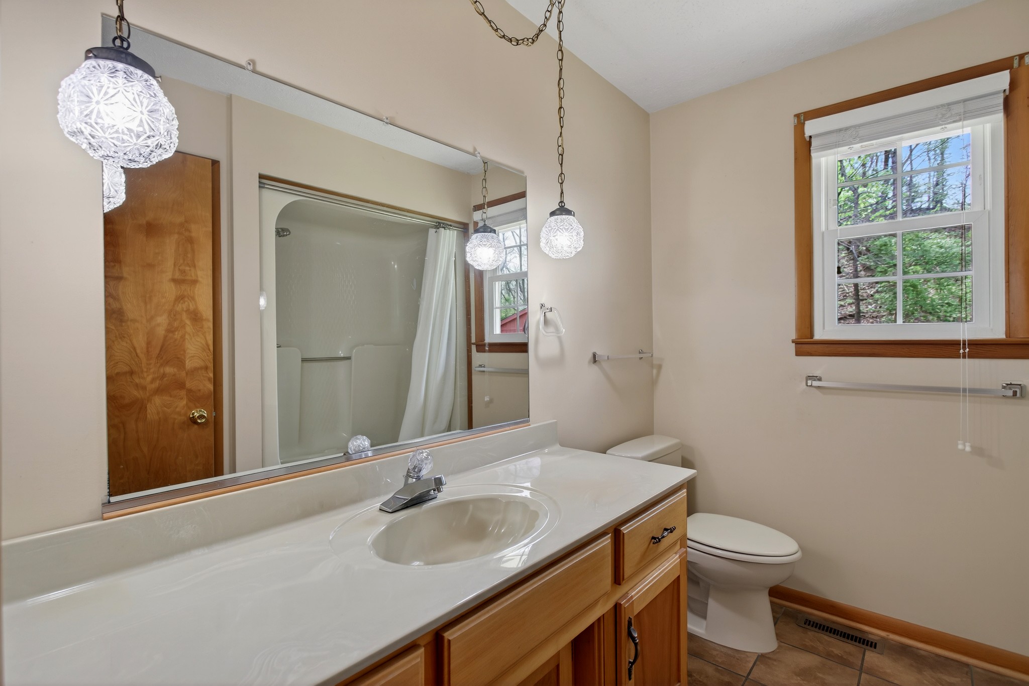 832 New Shackle Island Rd