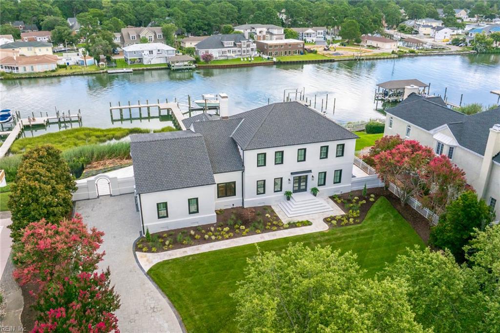 2021 Thomas Bishop Lane