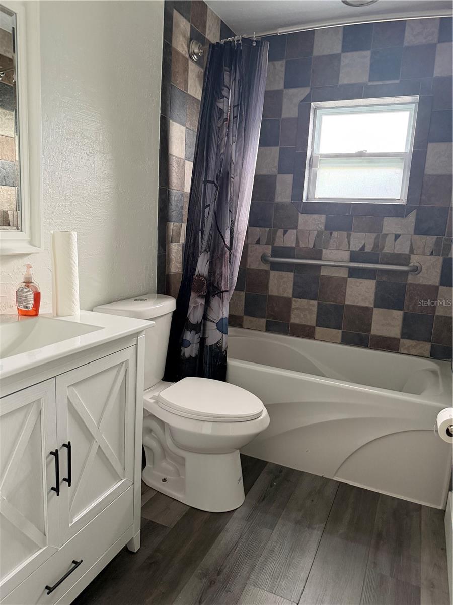 4036 Bibb Lane