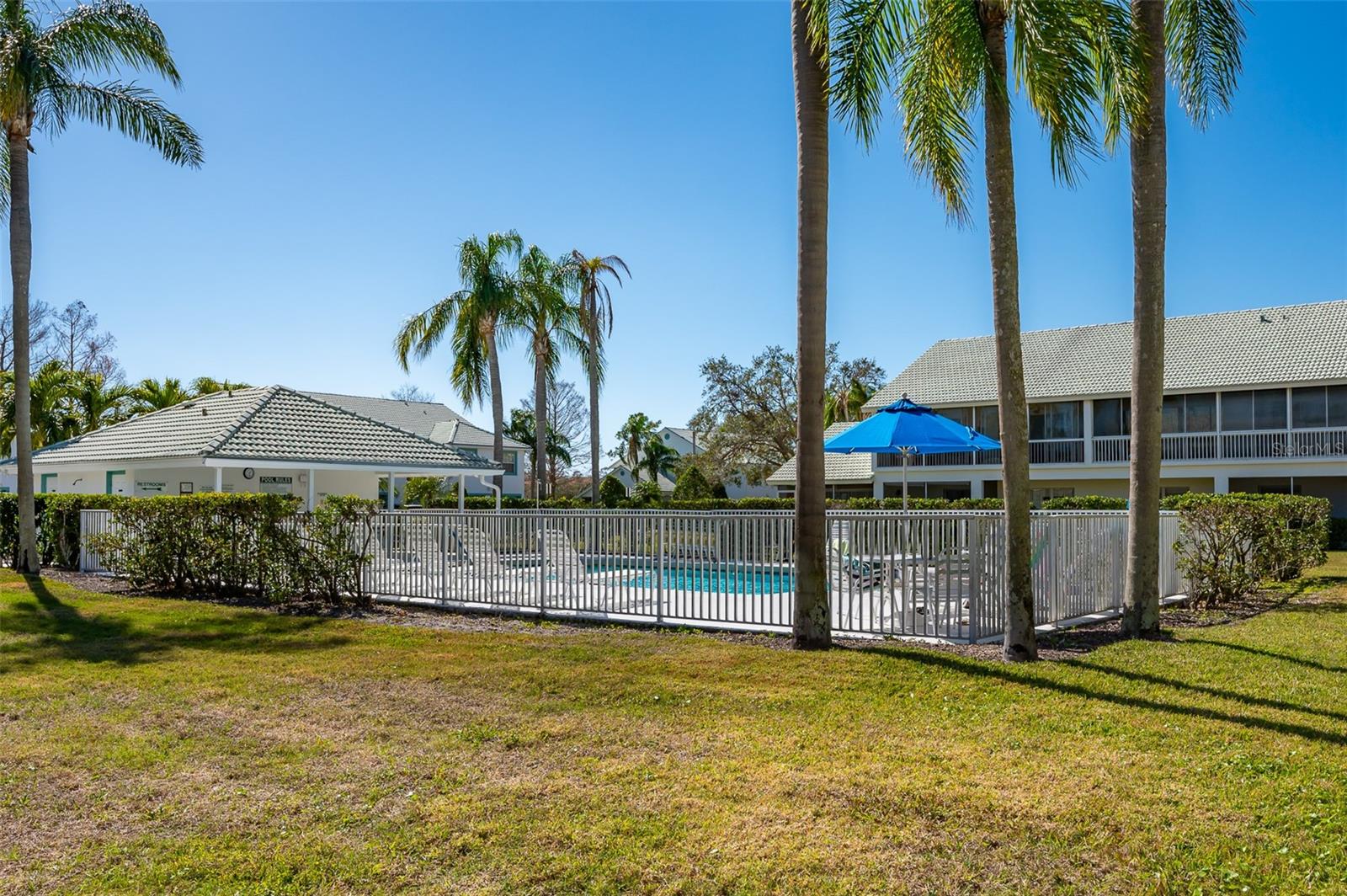 6748 Fairview Terrace 4-202