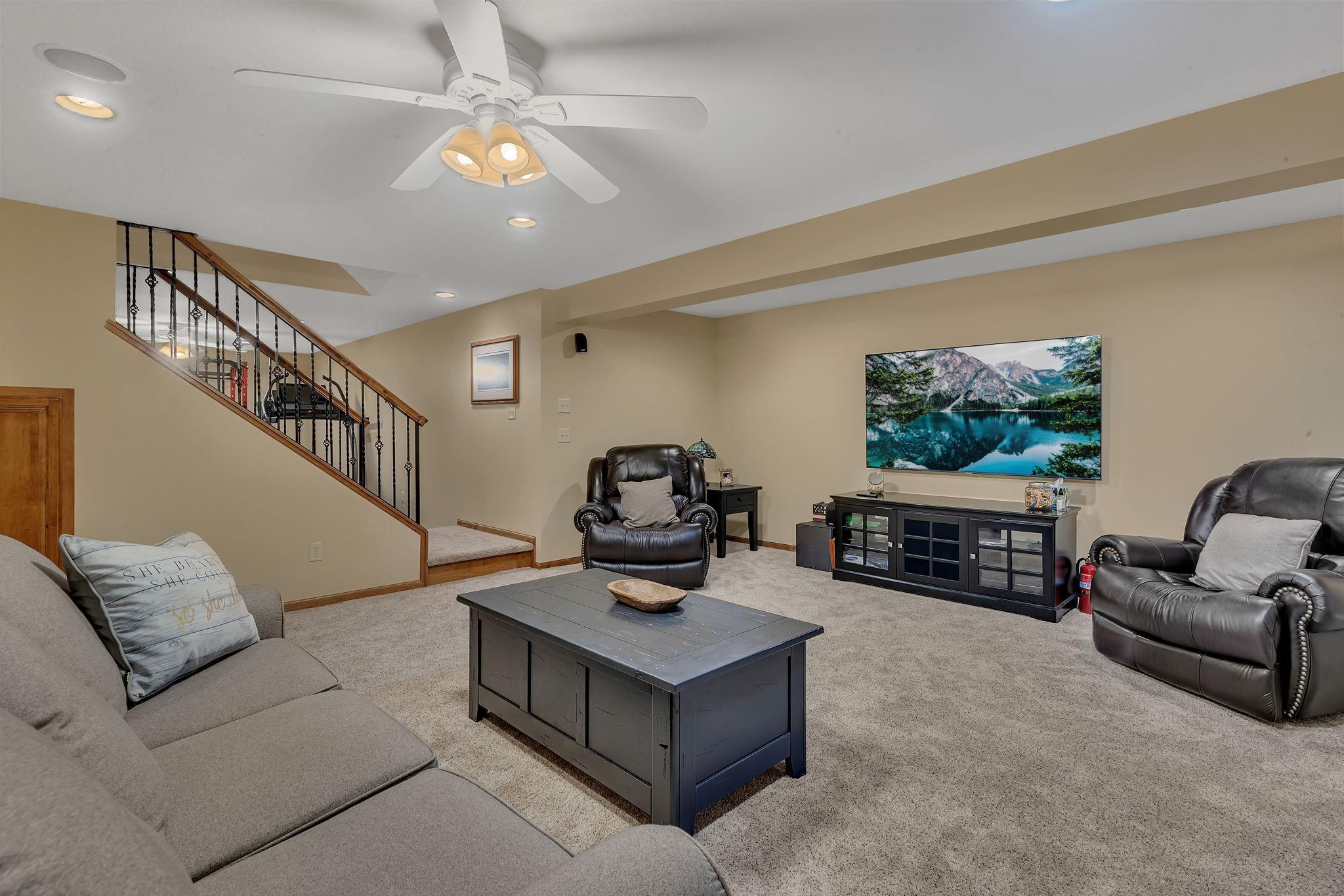 2021 Hillcrest Drive