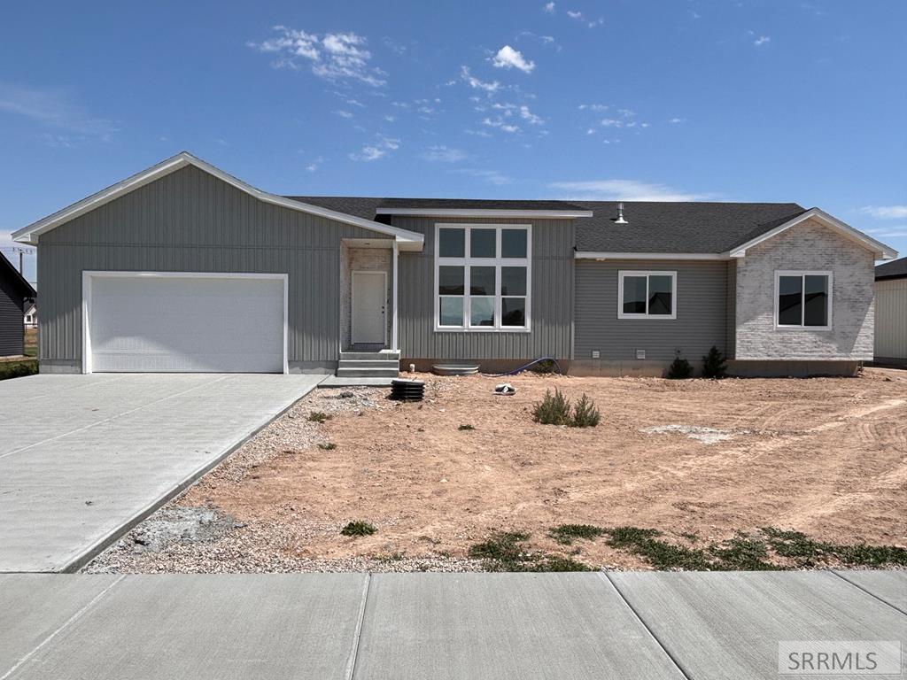 34 N Currant Lane