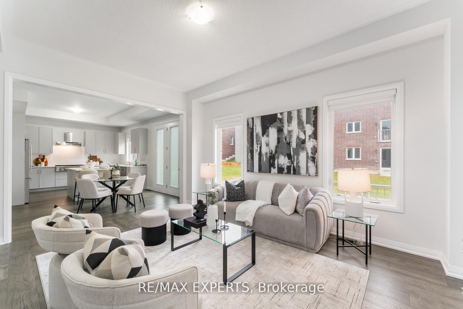 1583 Stovell Cres