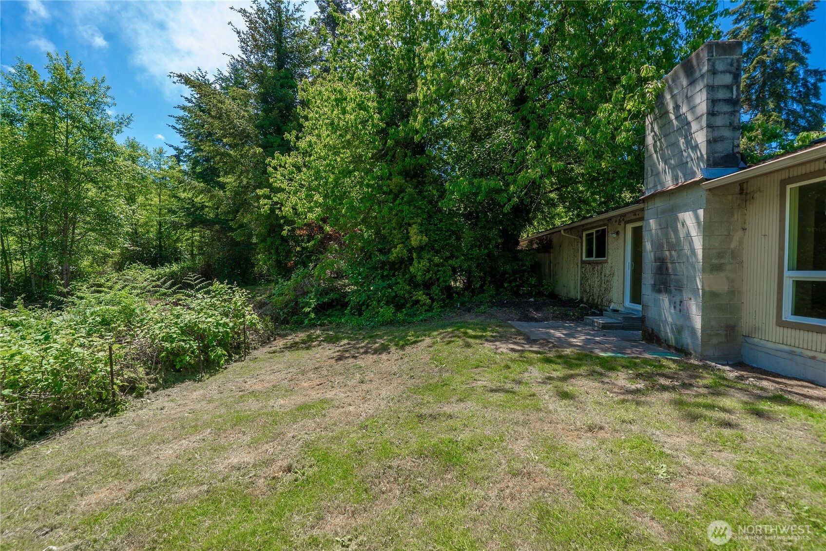 2115 Sullivan Drive NW