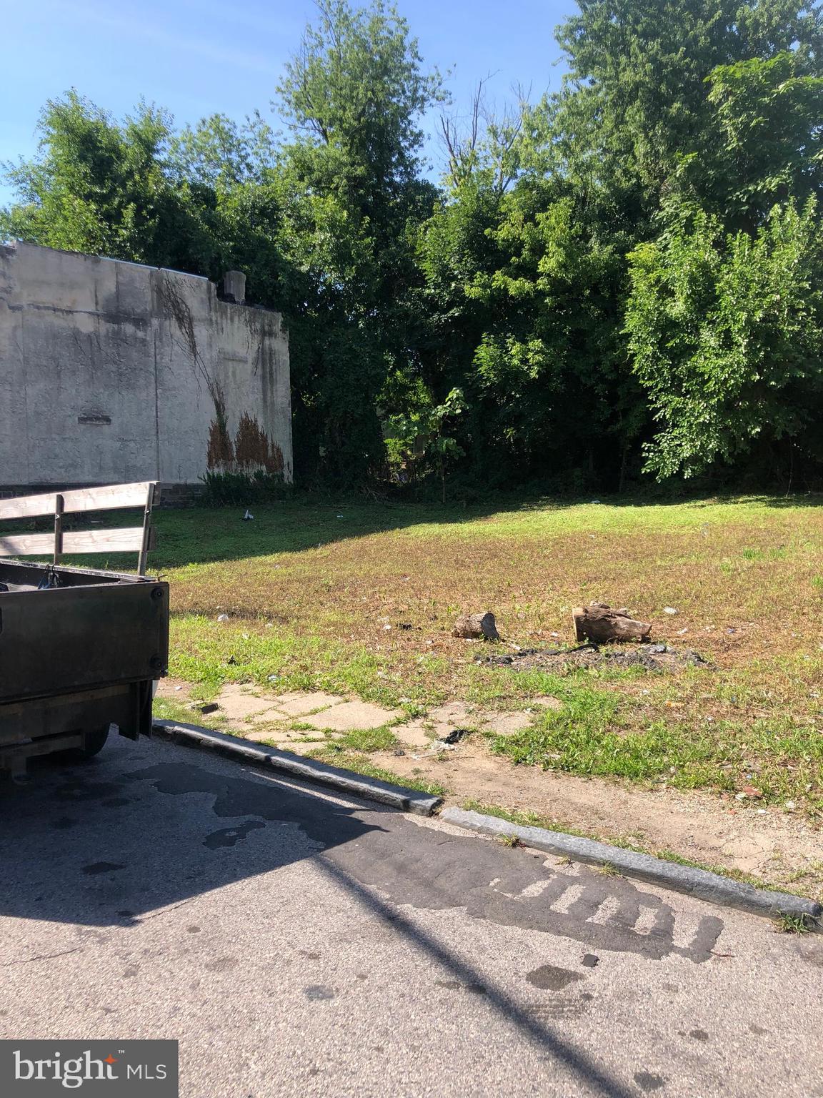 17 Ft X 54 Ft Lot; zoned RSA5. Cheap taxes; $80 (2023). Good location in Germantown. Excellent development opportunity.