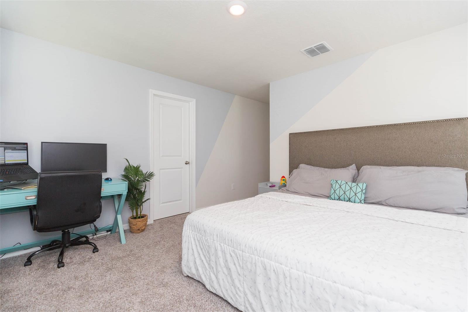 2760 Emory Sound Place