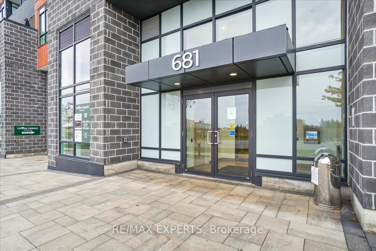 681 Yonge St 209