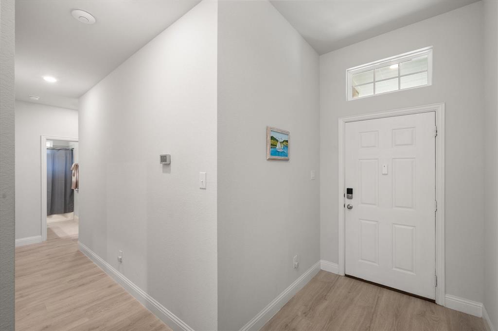 1416 Lakeview Drive
