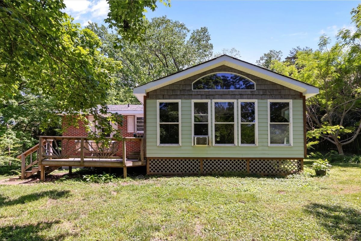 2440 Maple Grove Rd