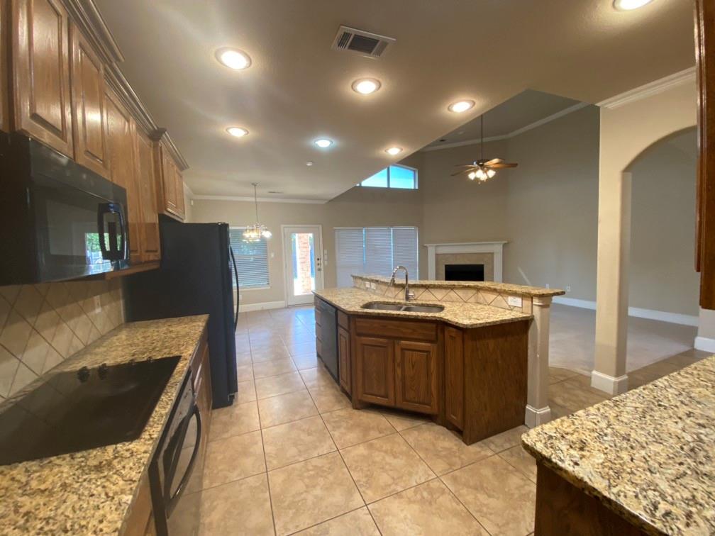6000 Thistle Way