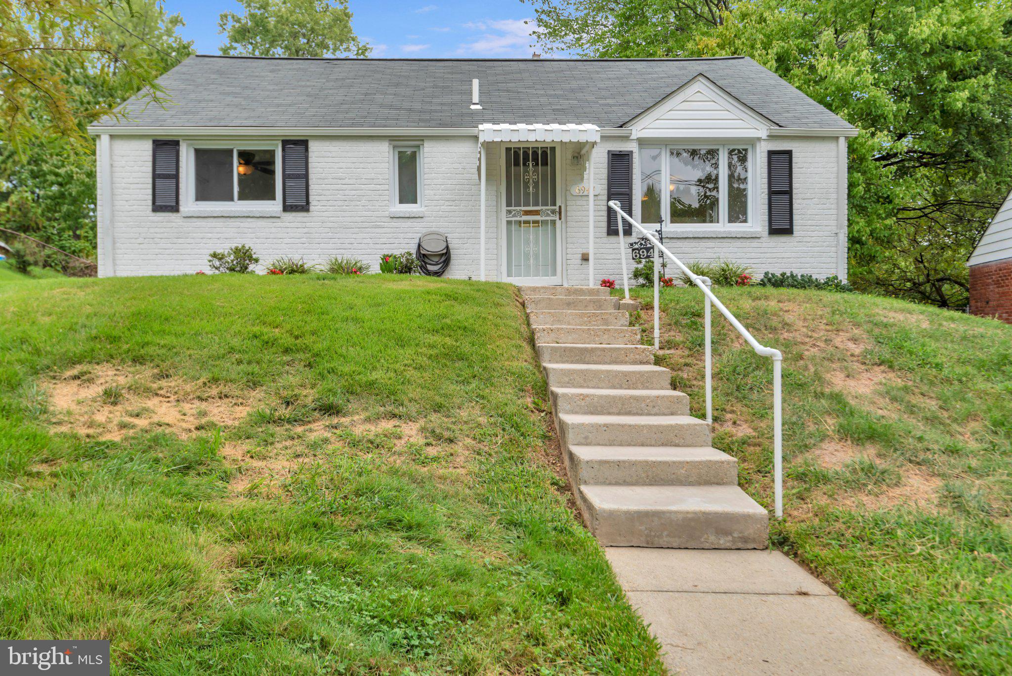 6944 Decatur Place