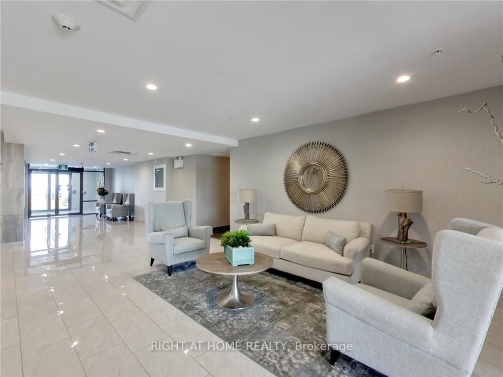 35 Southshore Cres 314