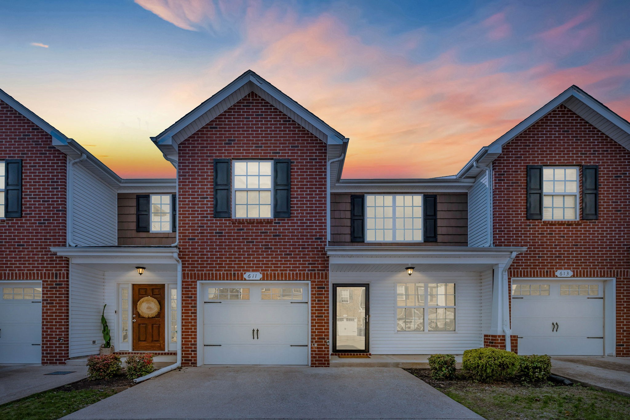 611 Bonneville Ln