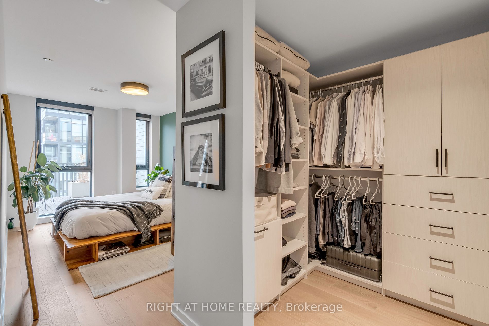 41 Dovercourt Rd 906