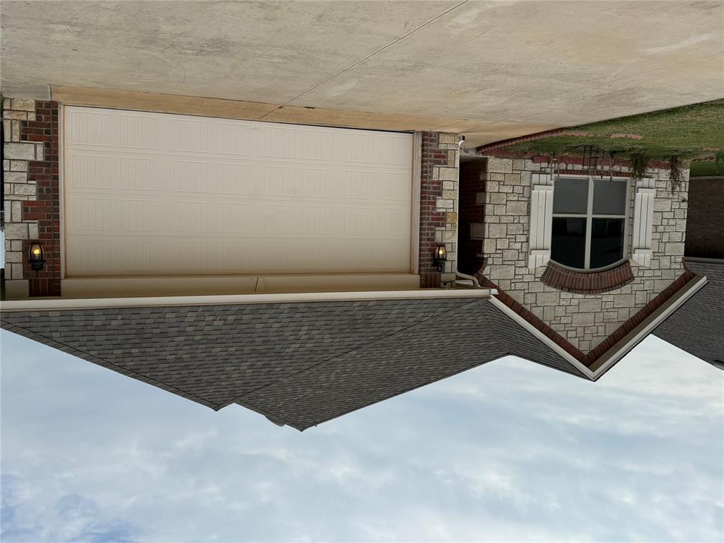 Three-bedroom, two-bathroom home available for lease! This property features a large living area and a spacious backyard with storage shed. Located conveniently close to Memorial Rd and the Kilpatrick Turnpike for easy commuting, and a variety of shopping and dining options, this home offers both comfort and convenience. Ideal for anyone looking for a cozy yet well-connected place to call home. Twelve month lease at $1825 a month. Security deposit is $1825. Schedule your showing today!