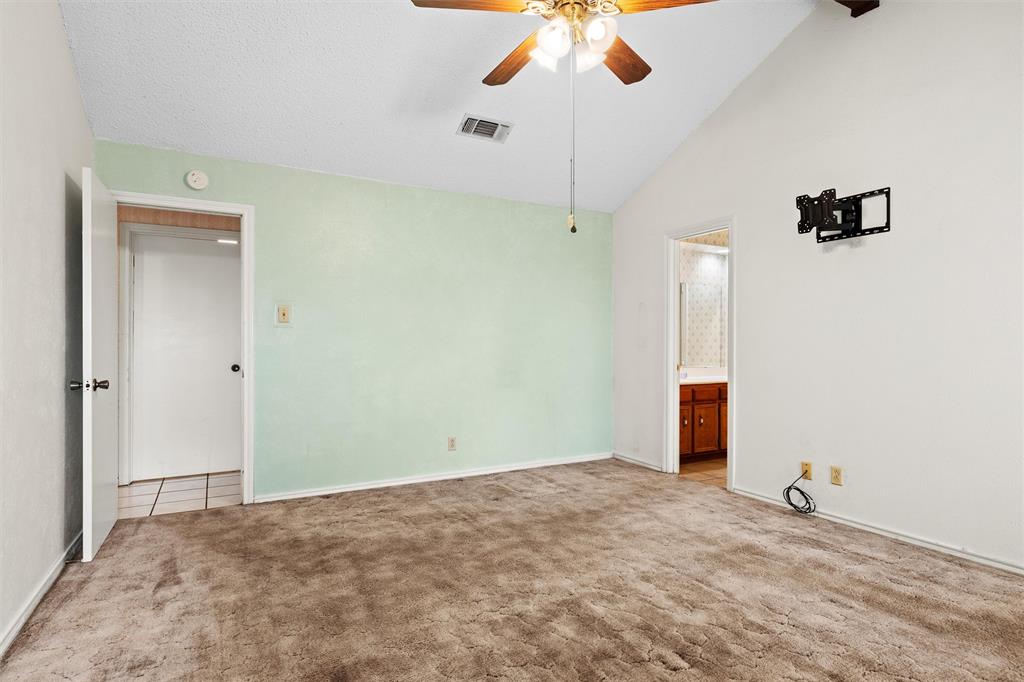 3105 Steeplechase Trail