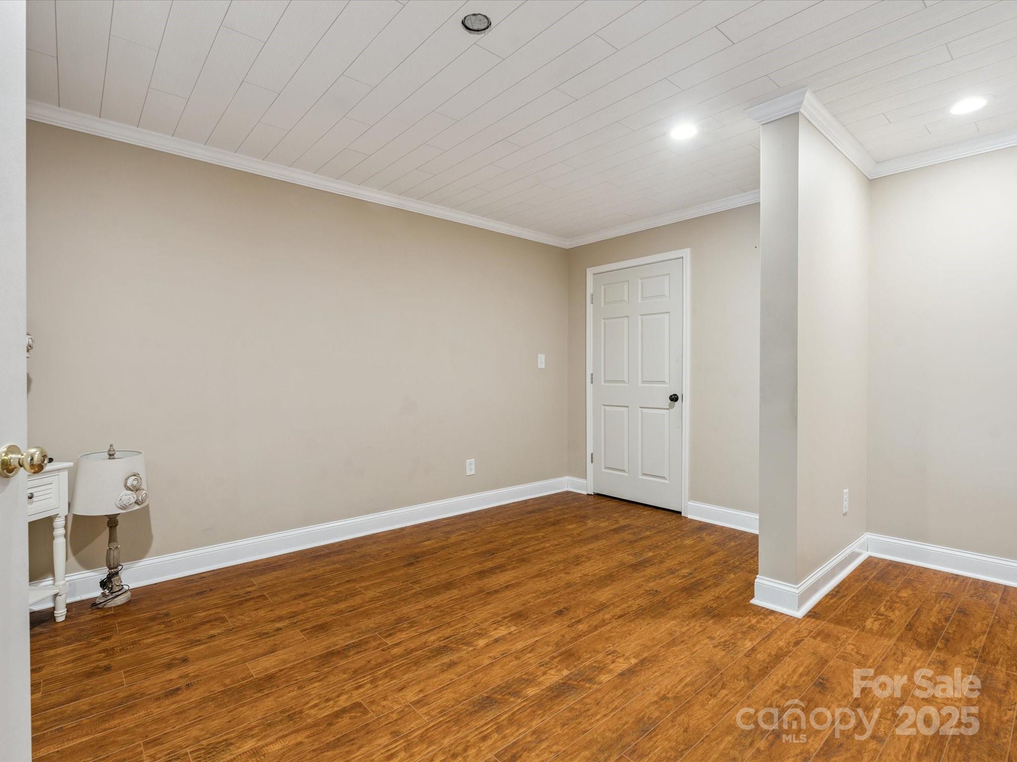 4050 Muirfield Drive