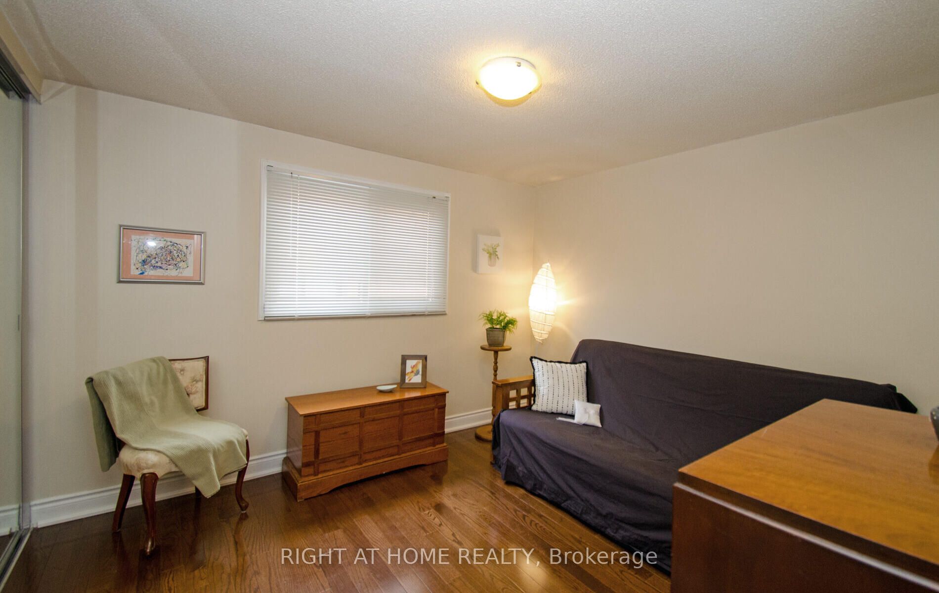 54 Ferguson Pl