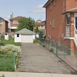 20 N Maple Bush Ave