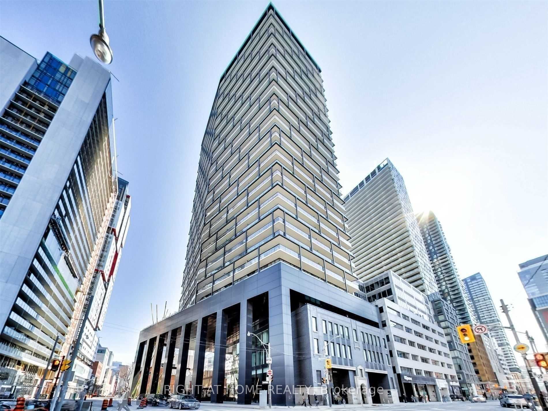 125 S Peter St 901