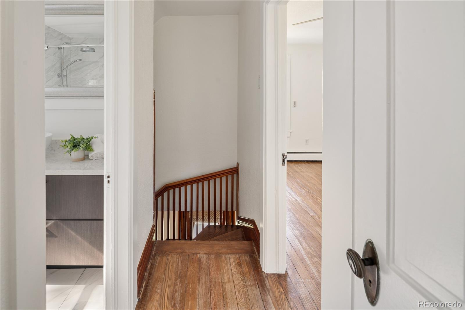 2078 S Pennsylvania Street