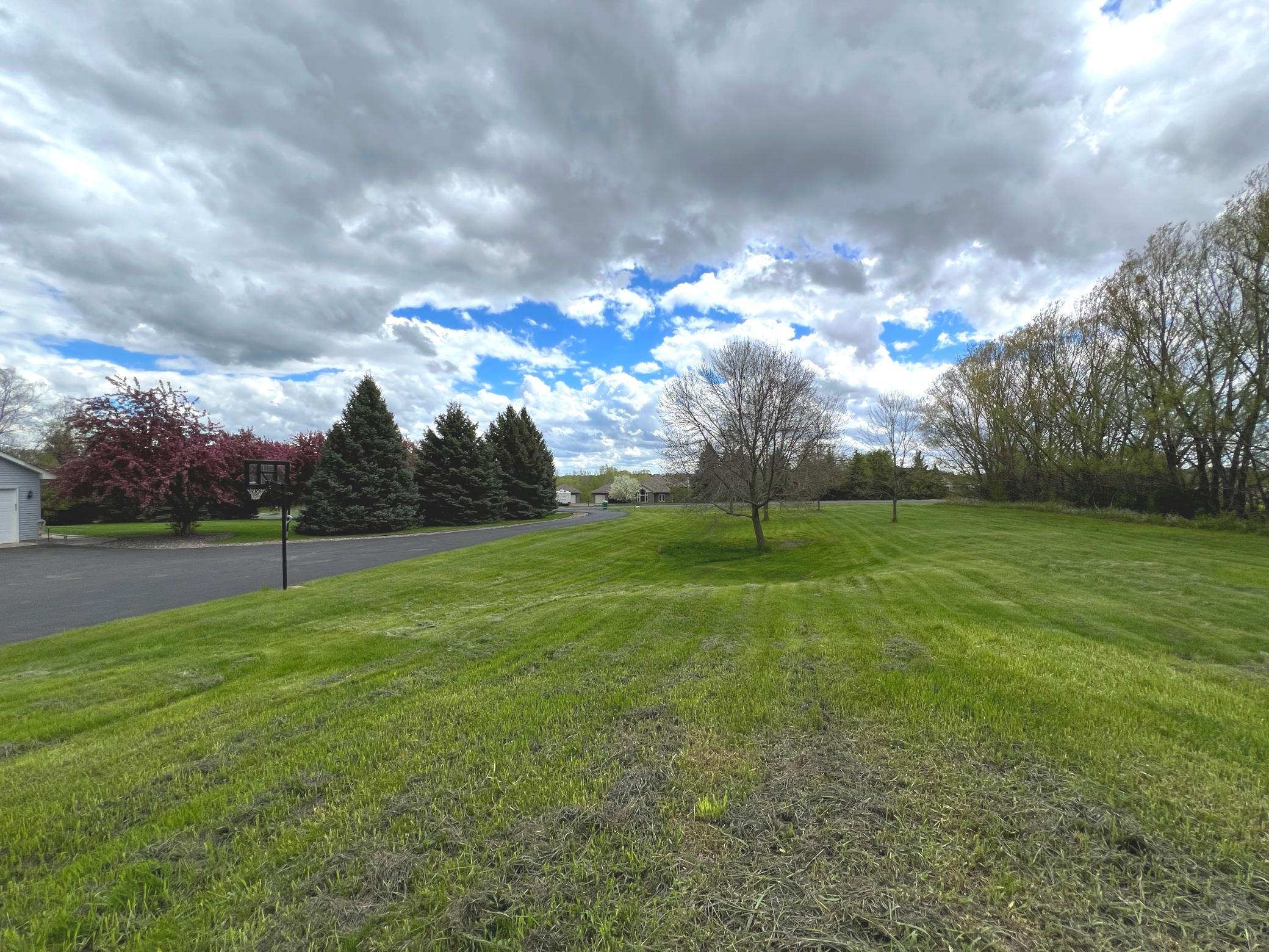 21060 Sunnyhill Lane
