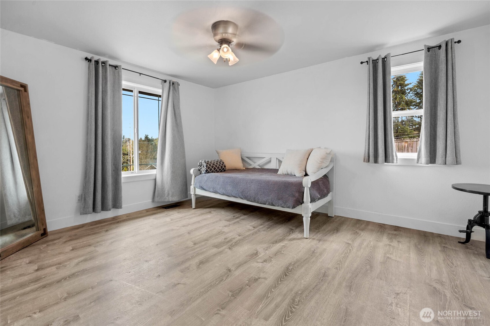 1302 Valley View Drive