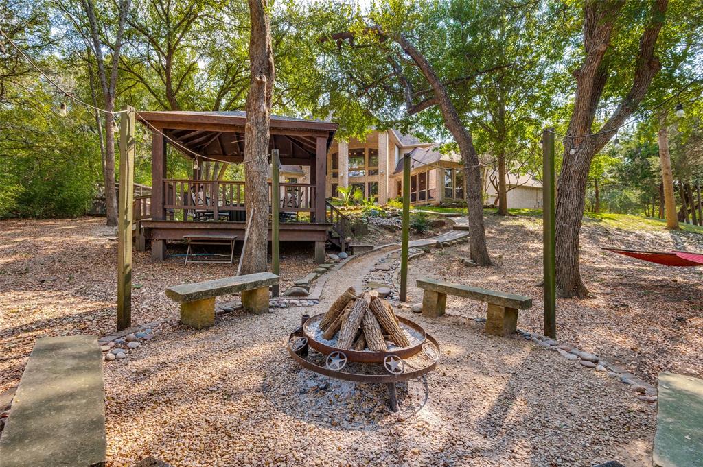 2403 Amberleaf Court