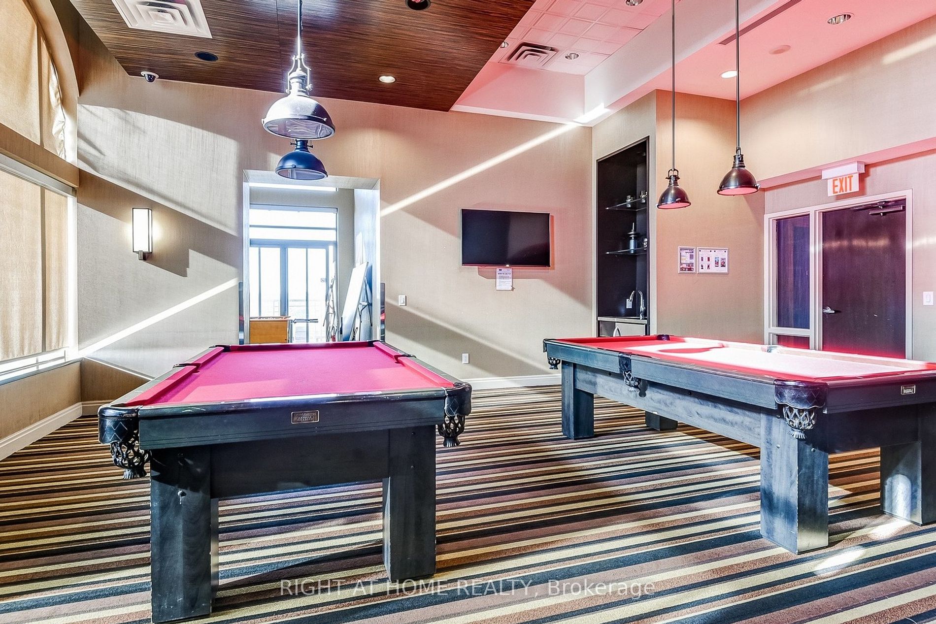 385 Prince Of Wales Dr 602