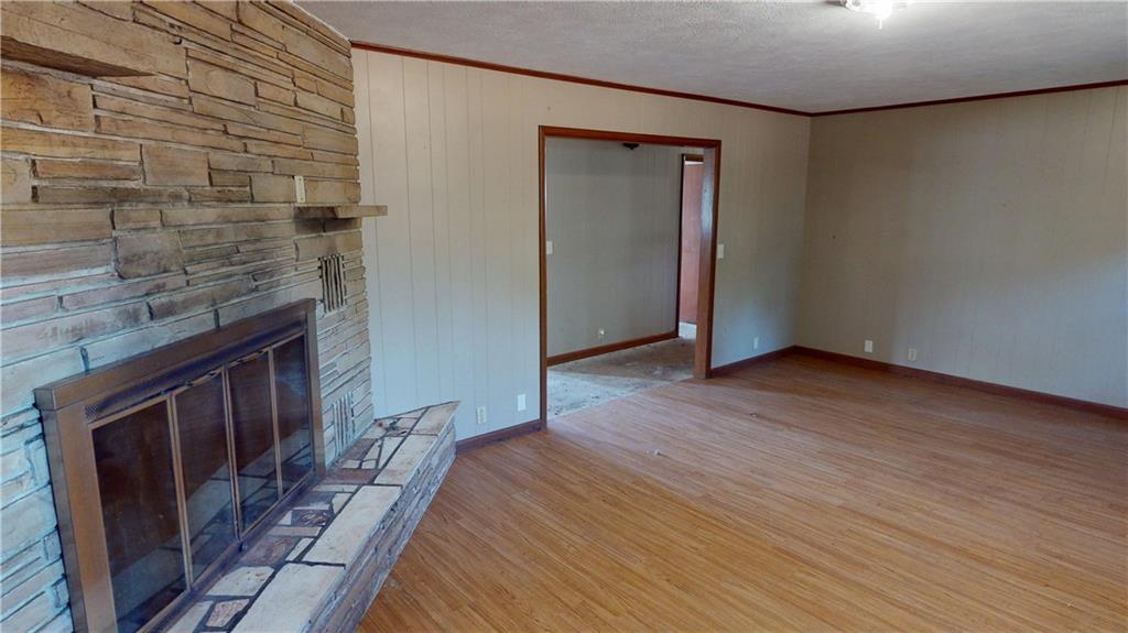 1015 E Quincy N/A