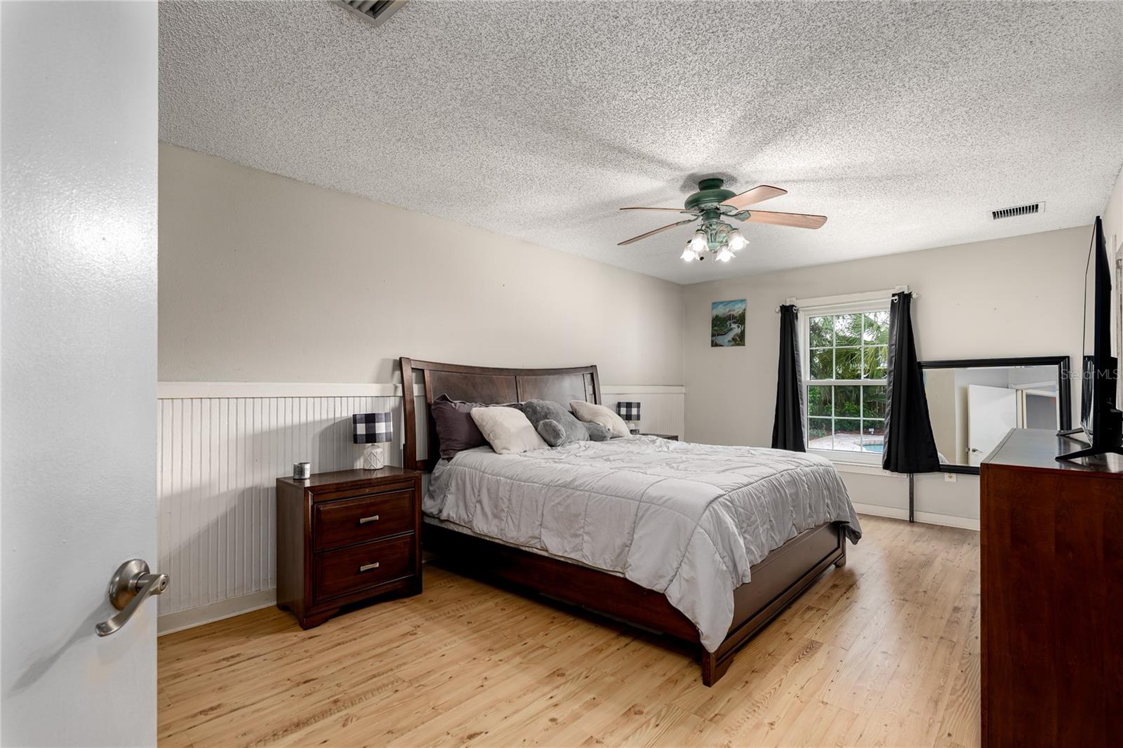 3320 5th Drive W