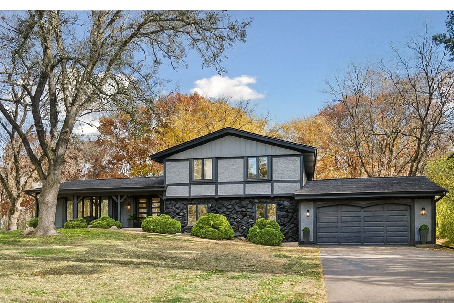 2841 Mayfield Road