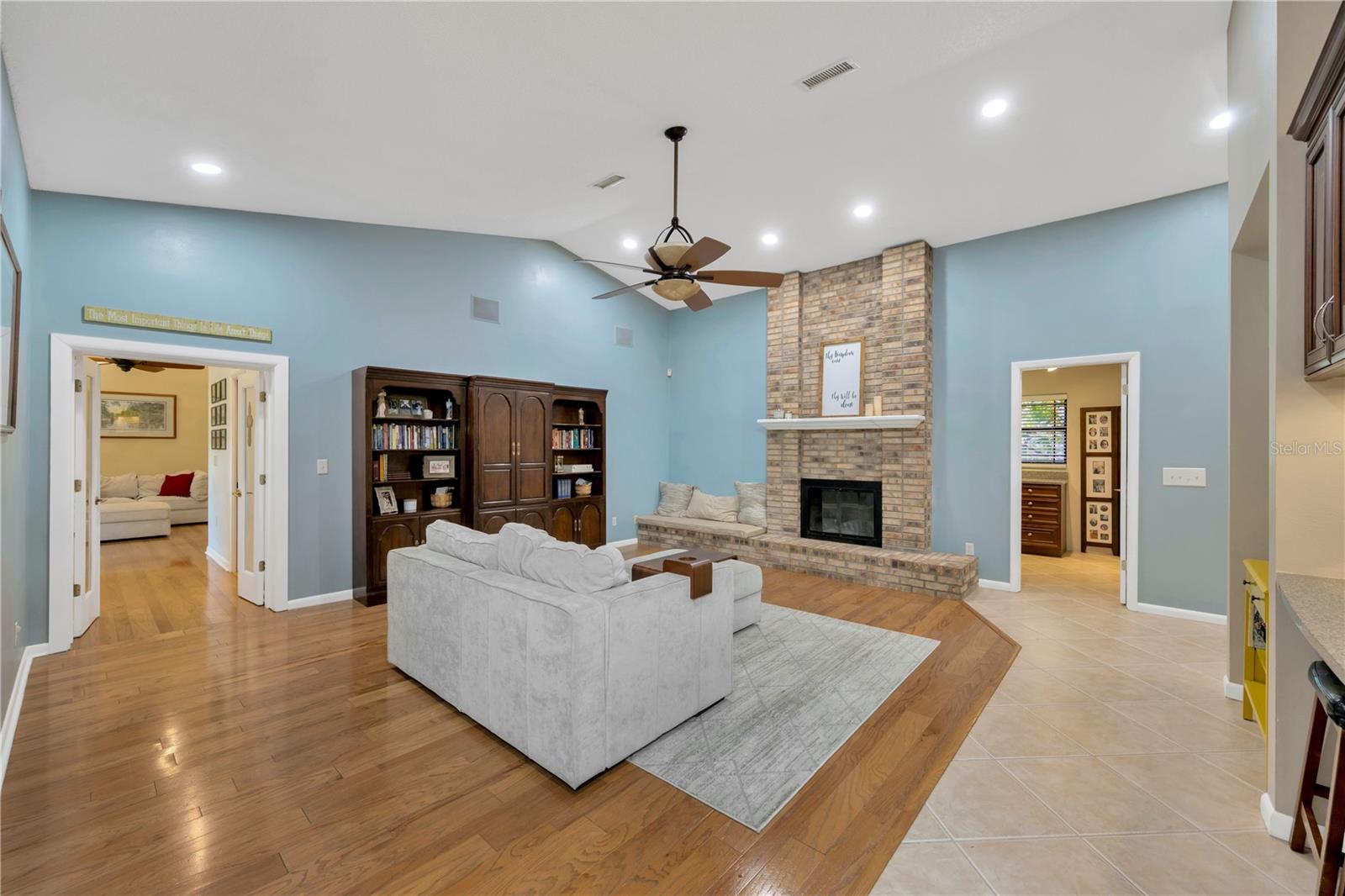 1007 Morfield Lane