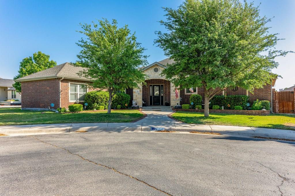 BEAUTIFUL CUSTOM DESIGNED 4 BEDROOM 3 BATH HOME LOCATED IN LOS PATIOS FEATURING SOARING CEILINGS. CUSTOM CABINETRY, AND AN EXPANSIVE OPEN FLOORPLAN. WELCOMING DINING SPACE ANCHORS THE ENTRY AND CREATES A NATURAL GATHERING FOCAL POINT! SEQUESTERED PRIMARY SUITE  W/ SPA LIKE SOAKING TUB & OVERSIZED SHOWER! SPLIT BEDROOM FLOOR PLAN W/ SPACIOUS GUESTROOMS & BATHROOMS. SITUATED ON A QUIET CULDESAC W/ 3 CAR GARAGE & COVERED PATIO FOR OUTDOOR ENTERTAINING! Lots of updates including NEW HVAC/Ducting, Hot Water Heater, Carpet, Gutters, Gas Stove, Dishwasher, Ceiling Fans.