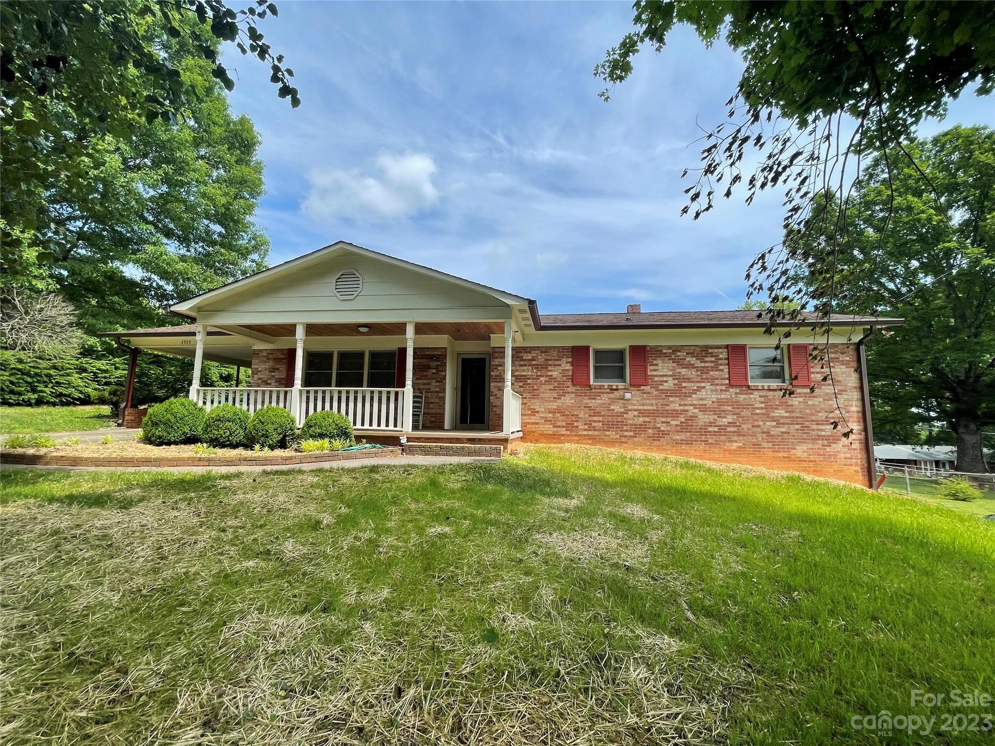 3559 Redcliff Drive